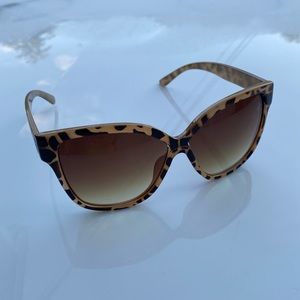 Nanette Lepore Oversized Sunnies